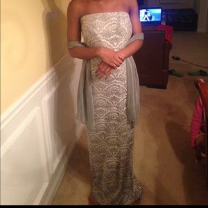 🚫SOLD🚫 Silver sparkly prom/ formal/ event gown!!